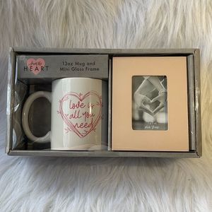 NEW FROM THE HEART MUG & FRAME SET